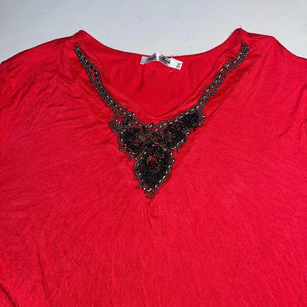 💜 White Mark Beaded Neckline Top - Picture 3 of 6